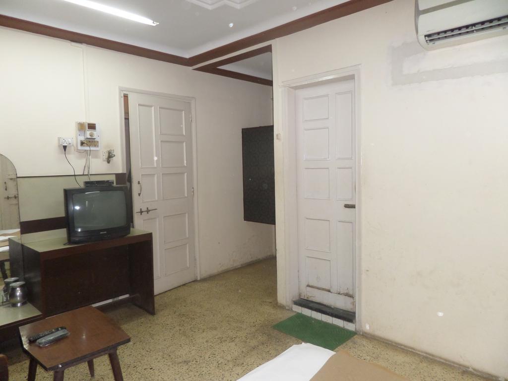 Hotel Shilpa Nashik Rum bild